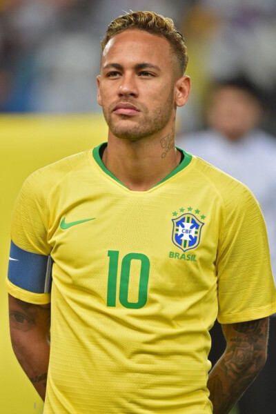 集了更多支 集了更多支