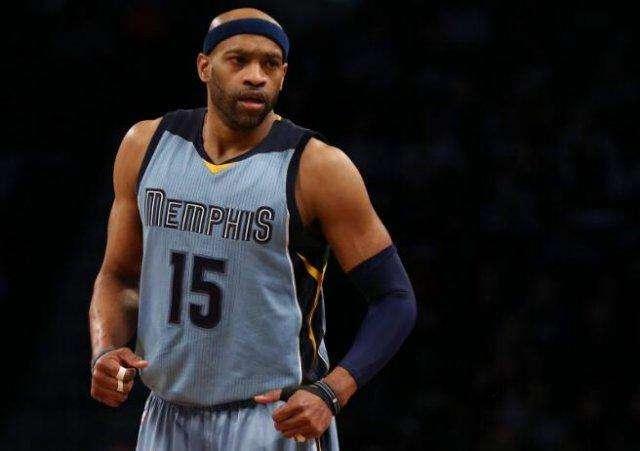 整个中场也 整个中场也