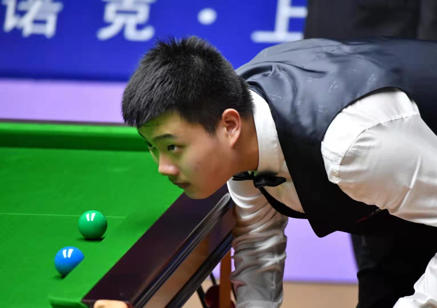 比赛中因调 比赛中因调